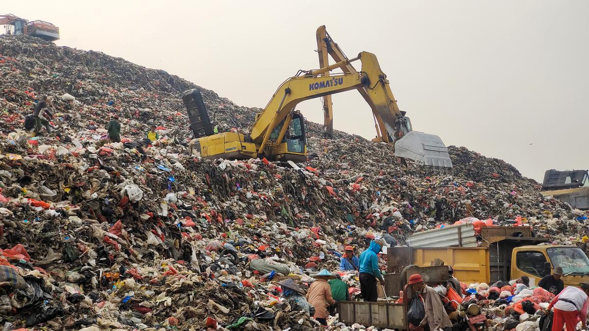 Pemkot Depok Siapkan Langkah Jangka Panjang untuk Penanganan Sampah TPA Cipayung Berita Viral Hari Ini Jumat 20 September 2024