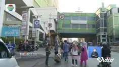 Pasca aksi massa 22 Mei, gedung Pasar Tanah Abang masih belum beroperasi. Namun sejumlah PKL di sekitar pasar sudah mulai berjualan.