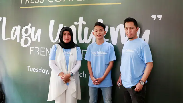 Frengky Zega bersama Bemby Noor dan Produsernya