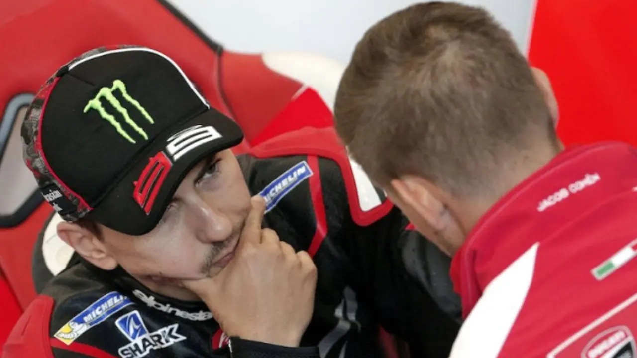 Jorge Lorenzo dan Casey Stoner 