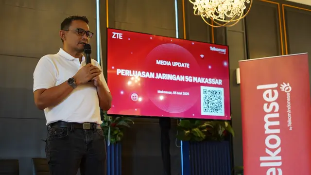 Direktur Network Telkomsel Indra Mardiatna