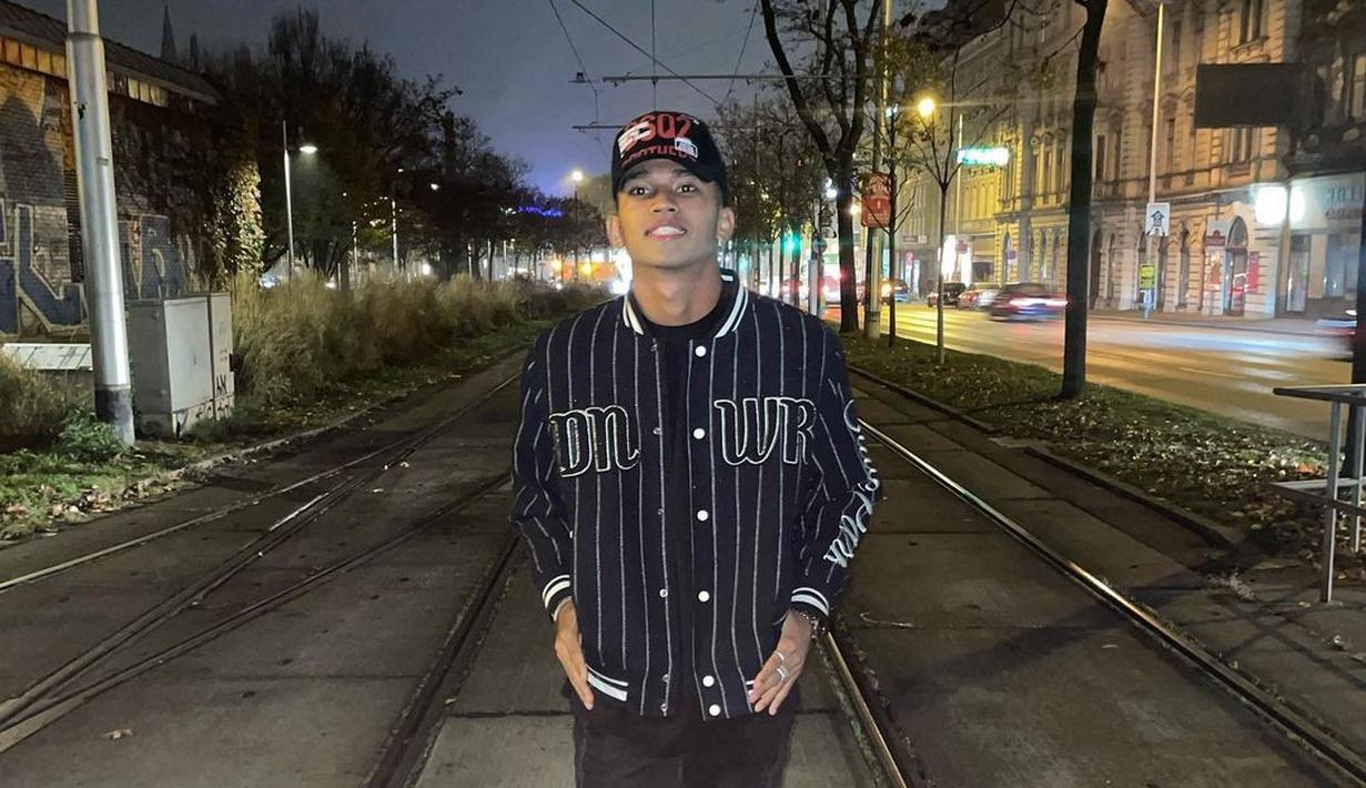 Gelandang Persebaya Surabaya dan Timnas Indonesia, Marselino Ferdinan bakal melanjutkan karier di luar negeri. Sejumlah sumber menyebut pemain berusia 18 tahun tersebut akan bergabung dengan klub asal Belgia, Beerschot. (FOTO: instagram.com/marselinoferdinan10/)