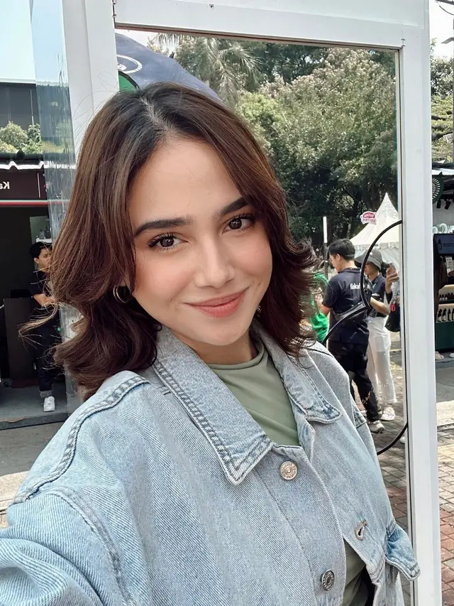 Syifa Hadju