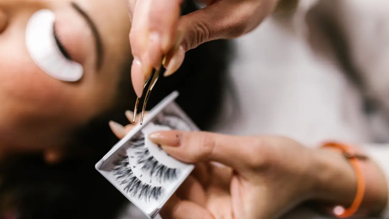 Eyelashes