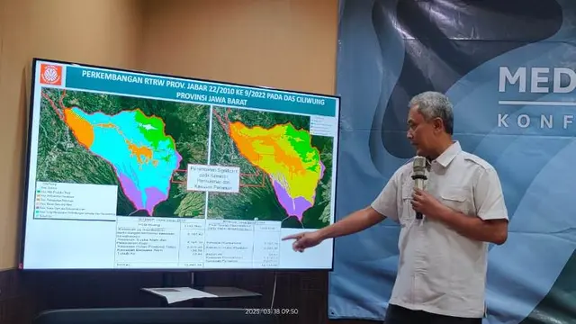 KLH Minta Perusahaan Bongkar Mandiri Sejumlah Bangunan Bermasalah di Hulu Sungai Ciliwung Sebelum Dibongkar Paksa