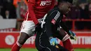 Laga kedua tim berlangsung ketat. (AP Photo/Rui Vieira)