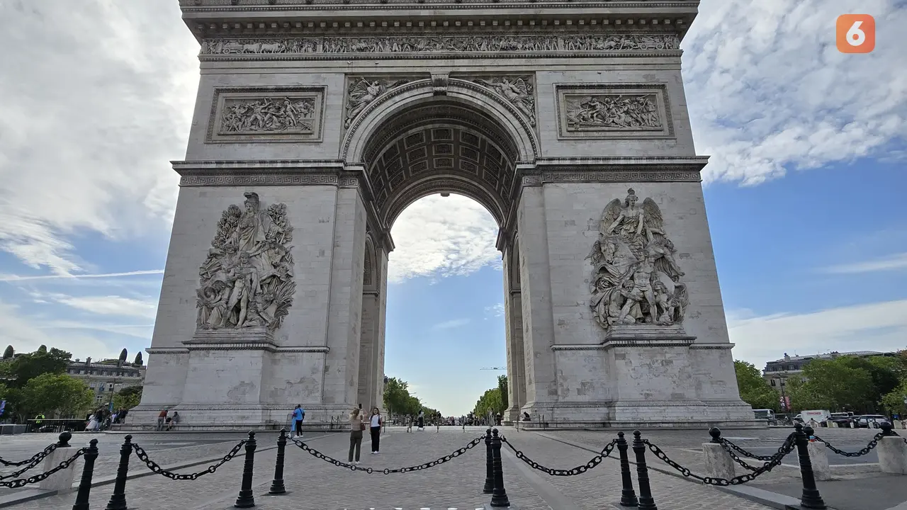 Arc de Triomphe