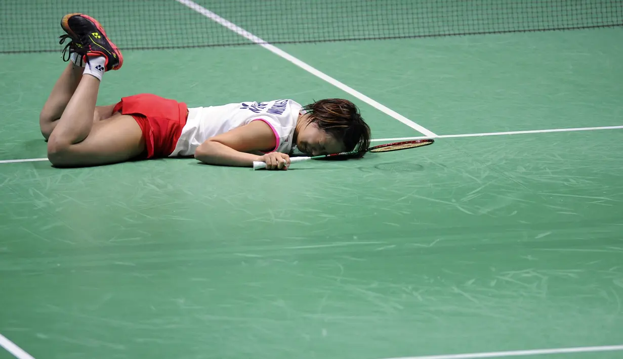 4. Yuki Fukushima - Jatuh bangun yang dilakukan ganda putri asal Jepang, Yuki Fukushima tak membuatnya lolos ke babak final All England 2019. (AP Newsroom)
