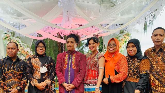 Syukuran Pernikahan Arie Kriting