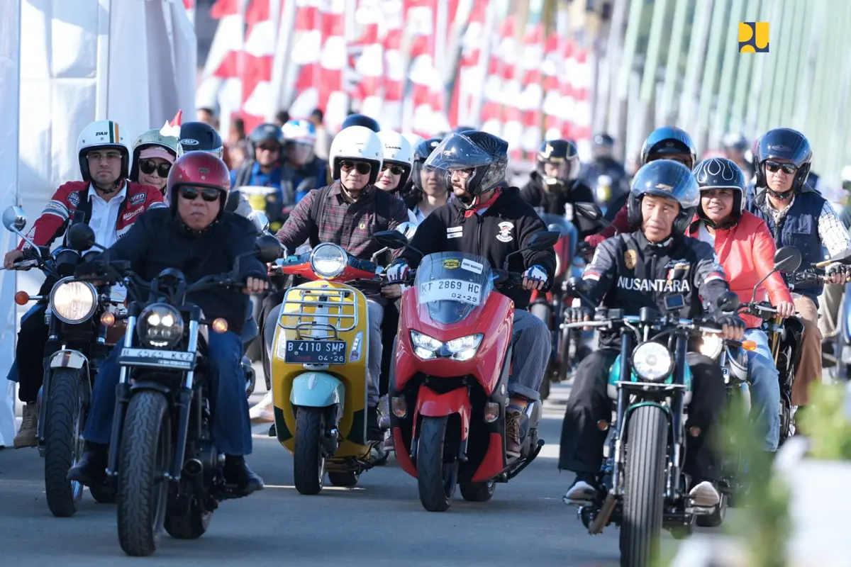 Ajak Raffi Ahmad Cs Naik Motor di IKN, Jokowi Resmikan Jembatan Pulau Balang