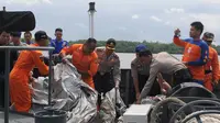 Polisi Imbau Warga Pesisir Laporkan Temuan Serpihan AirAsia