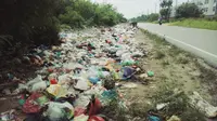 Dalam sehari, petugas menjaring 21 warga Pekanbaru yang kedapatan membuang sampah sembarangan atau tidak sesuai jadwal. (Liputan6.com/M Syukur)