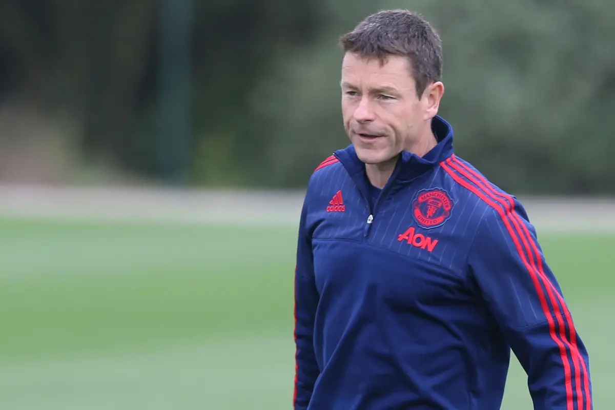 Paul McGuinness dan Louis van Gaal