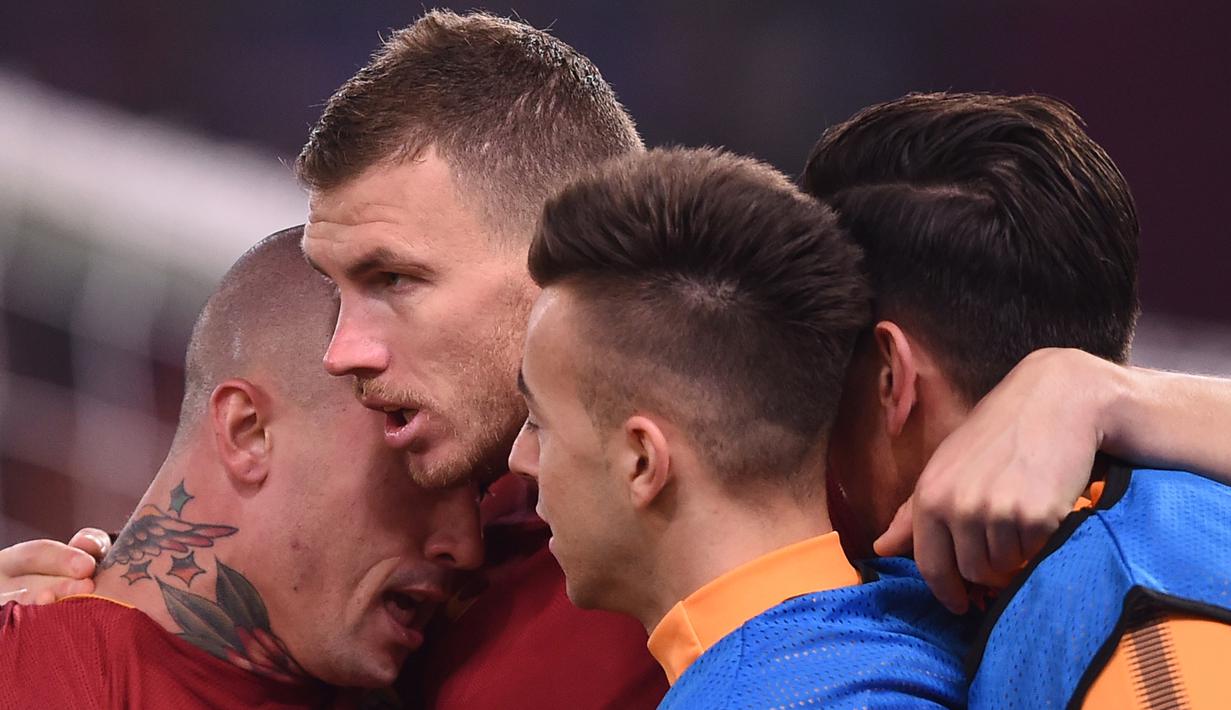 5. AS Roma - Lolos ke babak perempat final setelah menang agresivitas gol tandang setelah agregat 2-2 melawan Shakhtar Donetsk. (AFP/Filippo Monteforte)