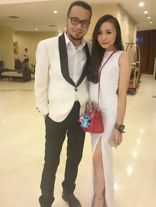 Tiga tahun lebih Nicky dan Dika menjalin kasih, bahkan keduanya juga sudah berencana untuk menikah. Namun takdir berkata lain, cinta keduanya harus terpisahkan oleh maut yang menjemput Dika lebih dulu. (Instagram/dikabassman)