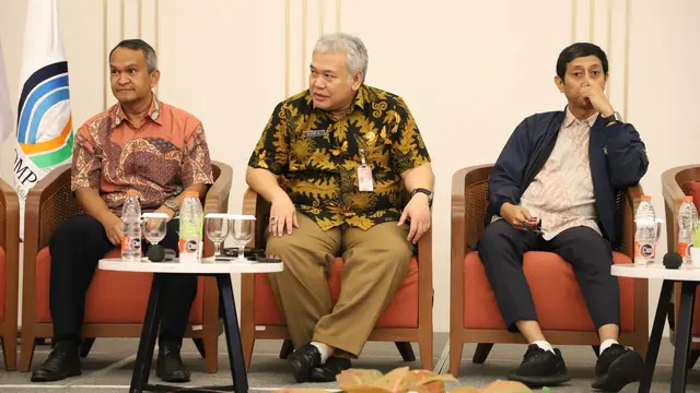 Diskusi Panel Rakernas ASKOMPSI 2024 Bahas Keterpaduan Layanan Digital Nasional hingga Keamanan Siber