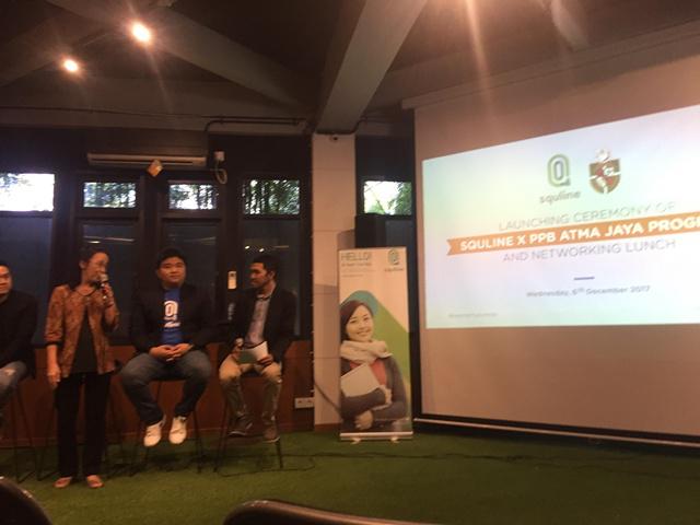 Kursus bahasa inggris kini bisa dilakukan dengan video call/copyright vemale.com/Anisha SP