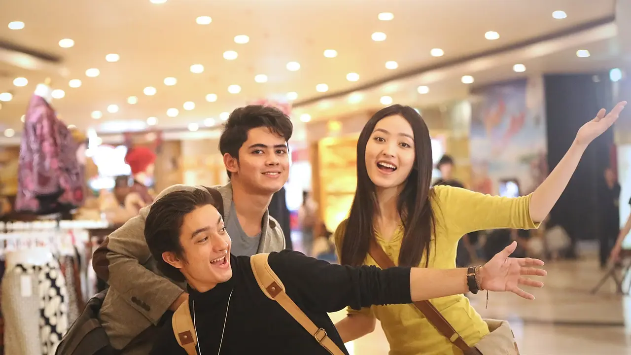 [Bintang] Aliando Syarief - Bryan Domani - Natasha Wilona