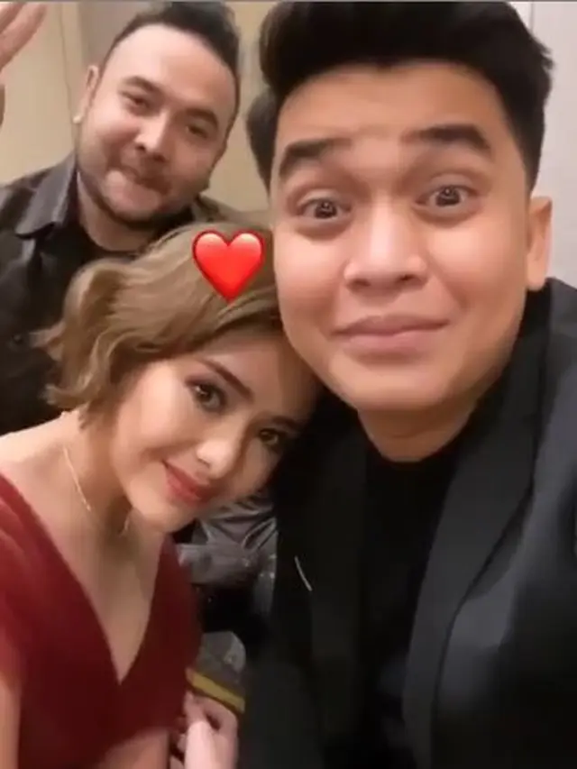 6 Momen Amanda Manopo di Pernikahan Kakaknya, Didampingi Billy Syahputra