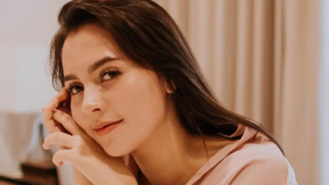 6 Potret Lidi Brugman, Artis yang Dikabarkan Istri Kedua Lucky Perdana