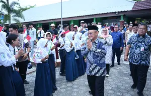 Tak Lagi Belajar di Sekolah Rusak, Murid SMP Ini Makin Semangat