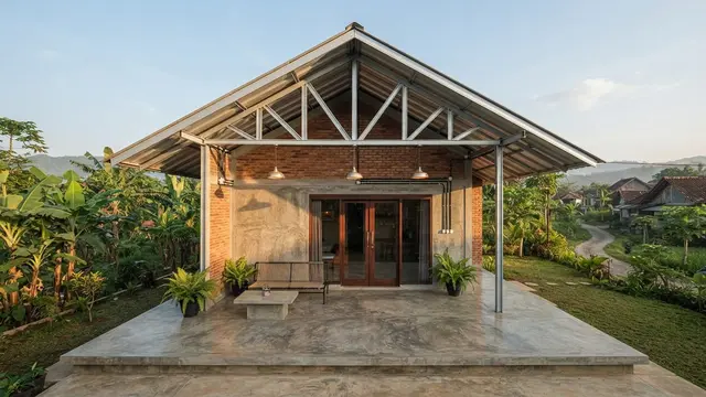 Desain Rumah Kampung Atap Pelana Menghadap Timur Agar Tidak Panas