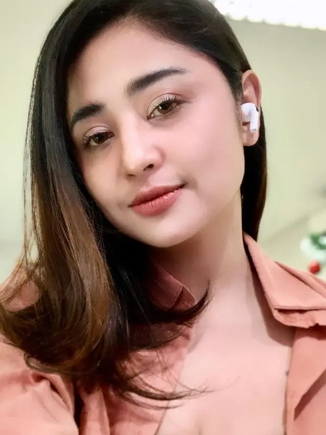 Dewi Perssik. (Foto: Dok. Instagram @dewiperssik9)
