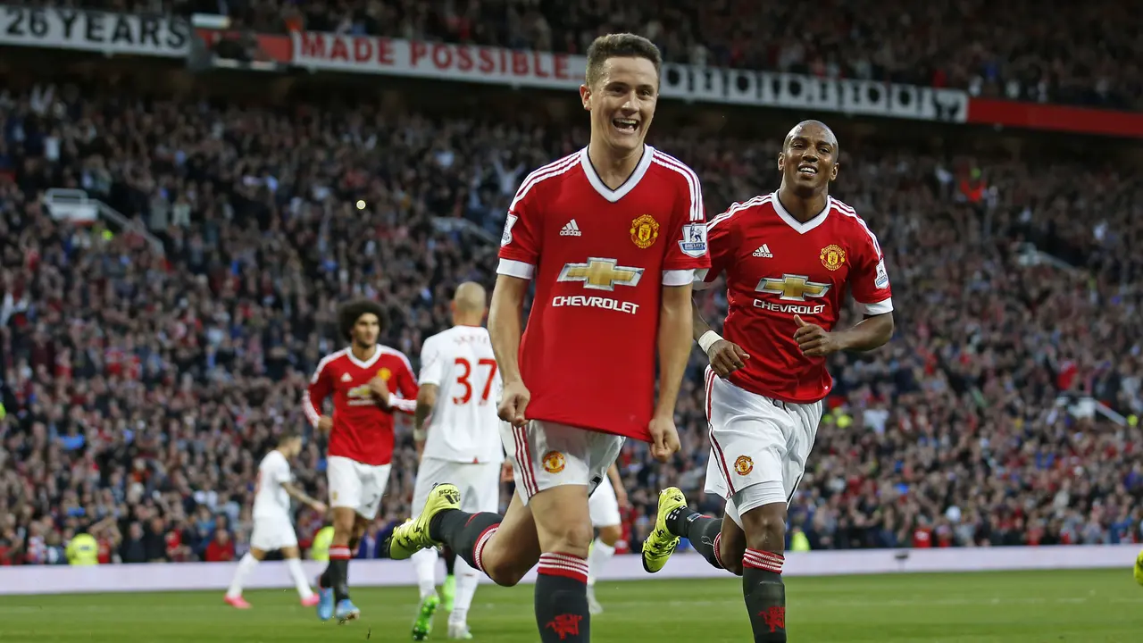 Ander Herrera rayakan gol ke gawang Liverpool (Liputan6)