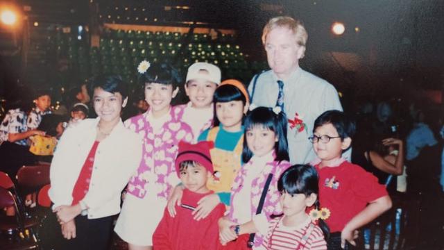 Potret Jadul Leony Trio Kwek Kwek Bareng Sesama Mantan Artis Cilik (Foto: Instagram/@leonyvh)