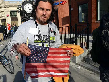 Detik Detik Meledaknya BomBoston Maraton