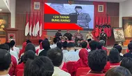 Sekretaris Jenderal PDI Perjuangan (PDIP) Hasto Kristiyanto, menyinggung soal pemindahan ibu kota negara saat di Sekolah Partai PDIP, Lenteng Agung, Jakarta Selatan, Kamis (6/6/2024). (Liputan6.com/Winda Nelfira).