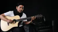 Ciptakan Lagu tentang Sang Pencipta, Takaeda Enggan Disebut Penyanyi Religi