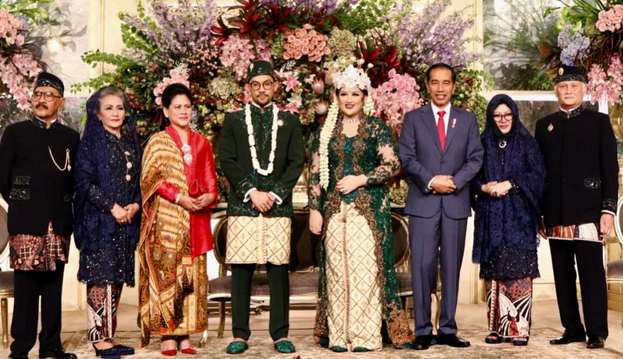 Mayangsari dan Halimah Kompak Kenakan Seragam Saat Cicit 