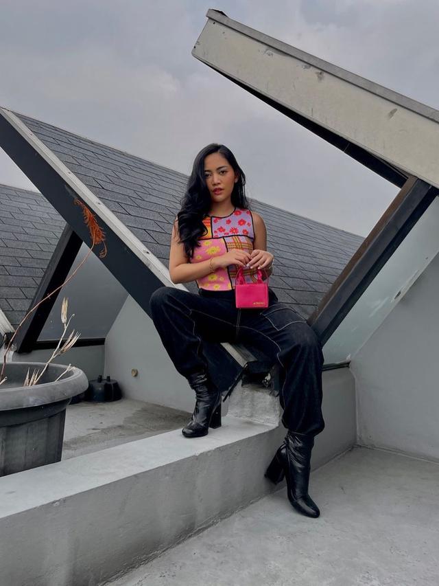 FOTO: FOTO: Gaya Busana Unik Ala Rachel Vennya, Tampil Colorful dan Stylish