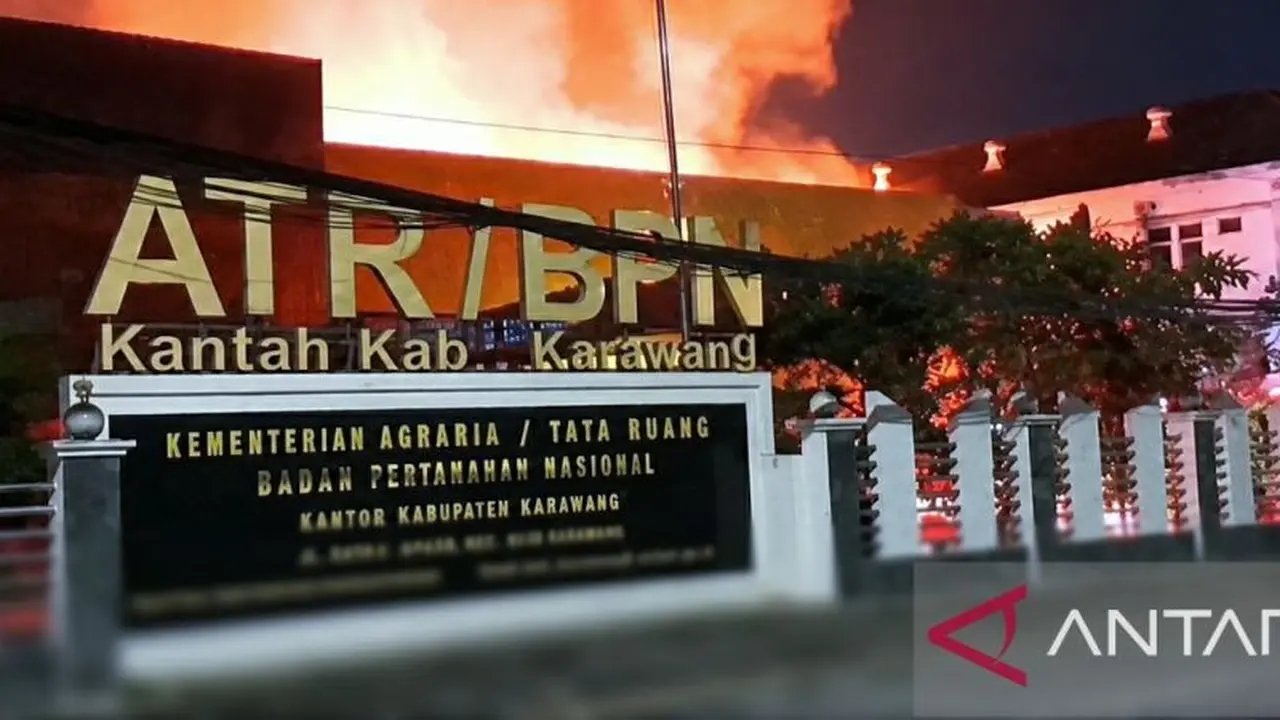 Kebakaran kantor BPN Karawang