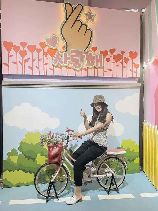 Survey Tempat Ultah Anak, Ini 7 Potret Momo Geisha Saat di Taman Bermain