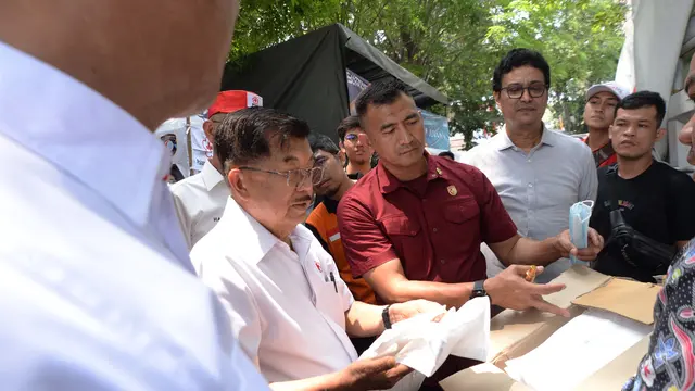 Ketua Umum Palang Merah Indonesia (PMI), Jusuf Kalla atau JK