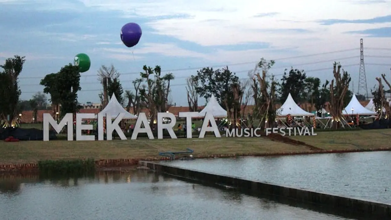Jembatan Central Park Meikarta Jadi Spot Favorit Warga Cikarang