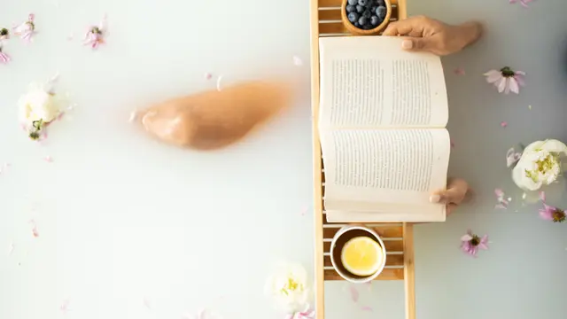 Kulit Sensitif Bisa Coba Mandi Susu Oat, Ini Manfaatnya