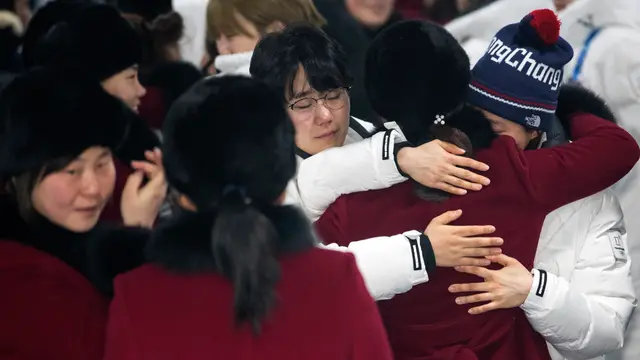 Tangis Perpisahan Tim Hoki Wanita Korea Utara dan Korea Selatan