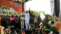 Gaya Ahok Dubsmash Lagu 'Baper'