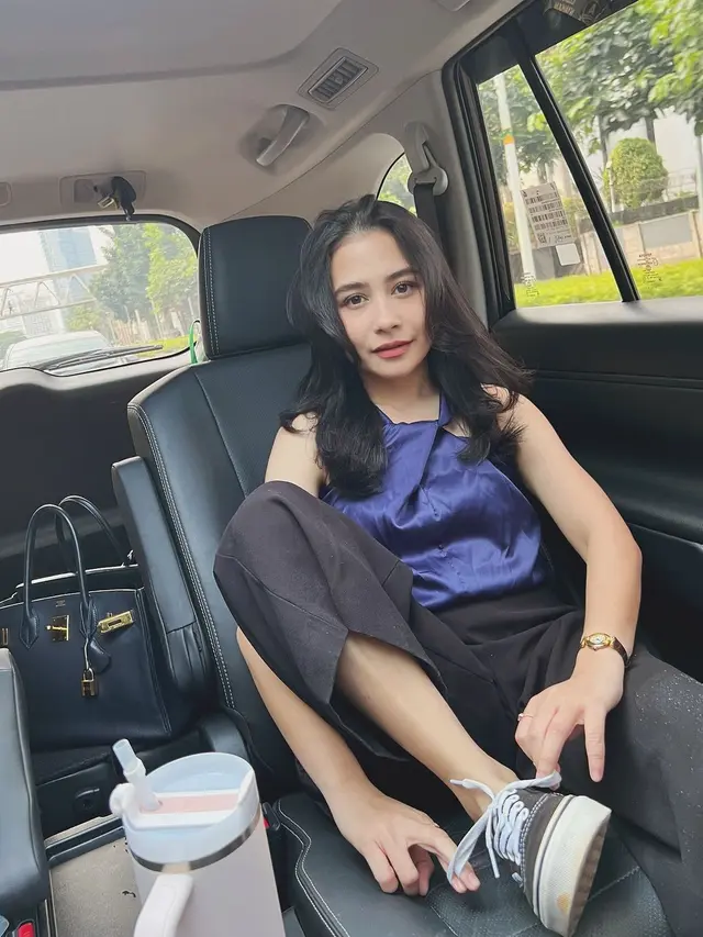 Prilly Latuconsina potong rambut (Instagram/prillylatuconsina96)