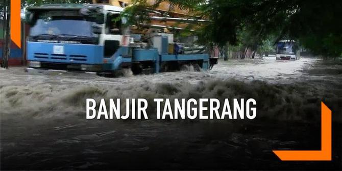 VIDEO: Cisadane Meluap, Akses Jalan Tangerang Terputus