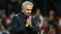 Jose Mourinho dianggap gagal di awal musimnya bersama MU. (AFP/Oli Scarff)
