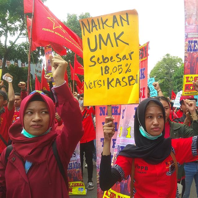 Ridwan Kamil Teken Sk Umk Jabar 2020 Buruh Tetap Demo Ada Apa Regional Liputan6 Com