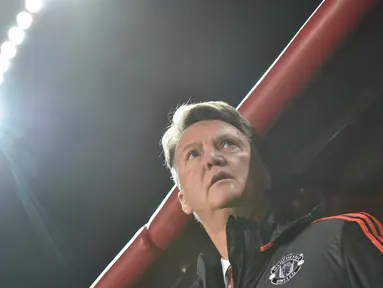 Louis van Gaal yang pernah melatih Ajax Amsterdam, Bayern Munchen, Barcelona, dan sekarang melatih Manchester United mempunyai rasio 57/95 atau 60 persen kemenangan. (AFP/Kirill Kudryavtsev)