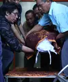 Komedian Budi Anduk dkabarkan meninggal dunia pada hari ini, Senin, 11 Januari 2016 di Rumah Sakit Dharmais. Rencananya jenazah dari Budi Anduk akan dimakamkan malam ini. (Nurwahyunan/Bintang.com)