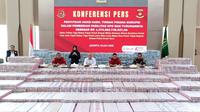 Penyitaan uang Rp1,3 triliun terkait ekspor CPO 12 korporasi. (c) Kejaksaan Agung