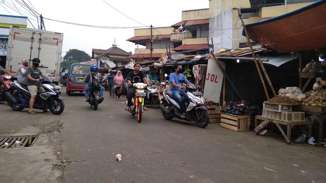 PKL Pasar Bantargebang Tolak Dpindahkan