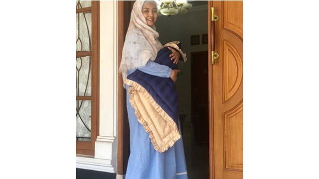 Lahirkan Anak Ketiga, Begini 7 Potret Terbaru Nuri Maulida